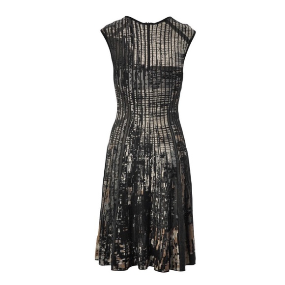 Nic + Zoe abstract twirl sweater dress - Picture 4 of 9